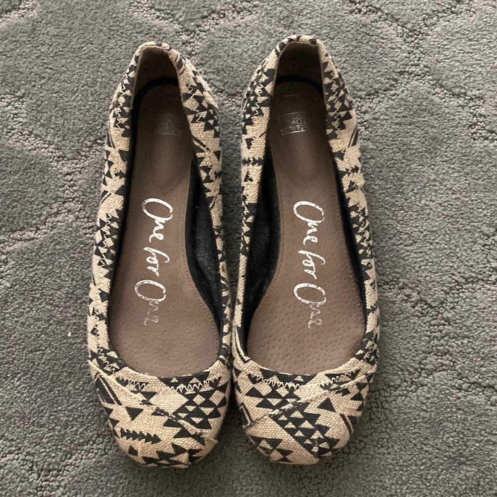 Tom’s Flats Size 6